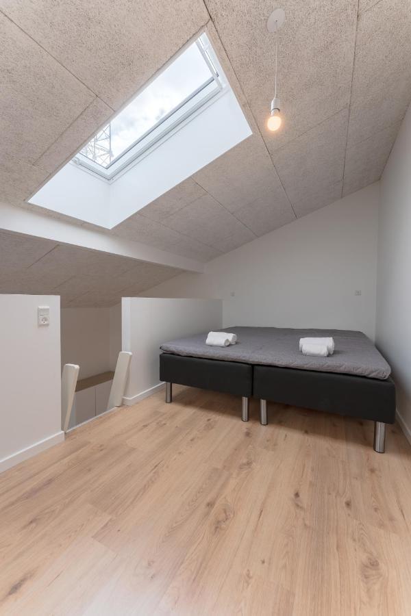 Studio Apartments Close To Airport Mithvagur Exterior photo
